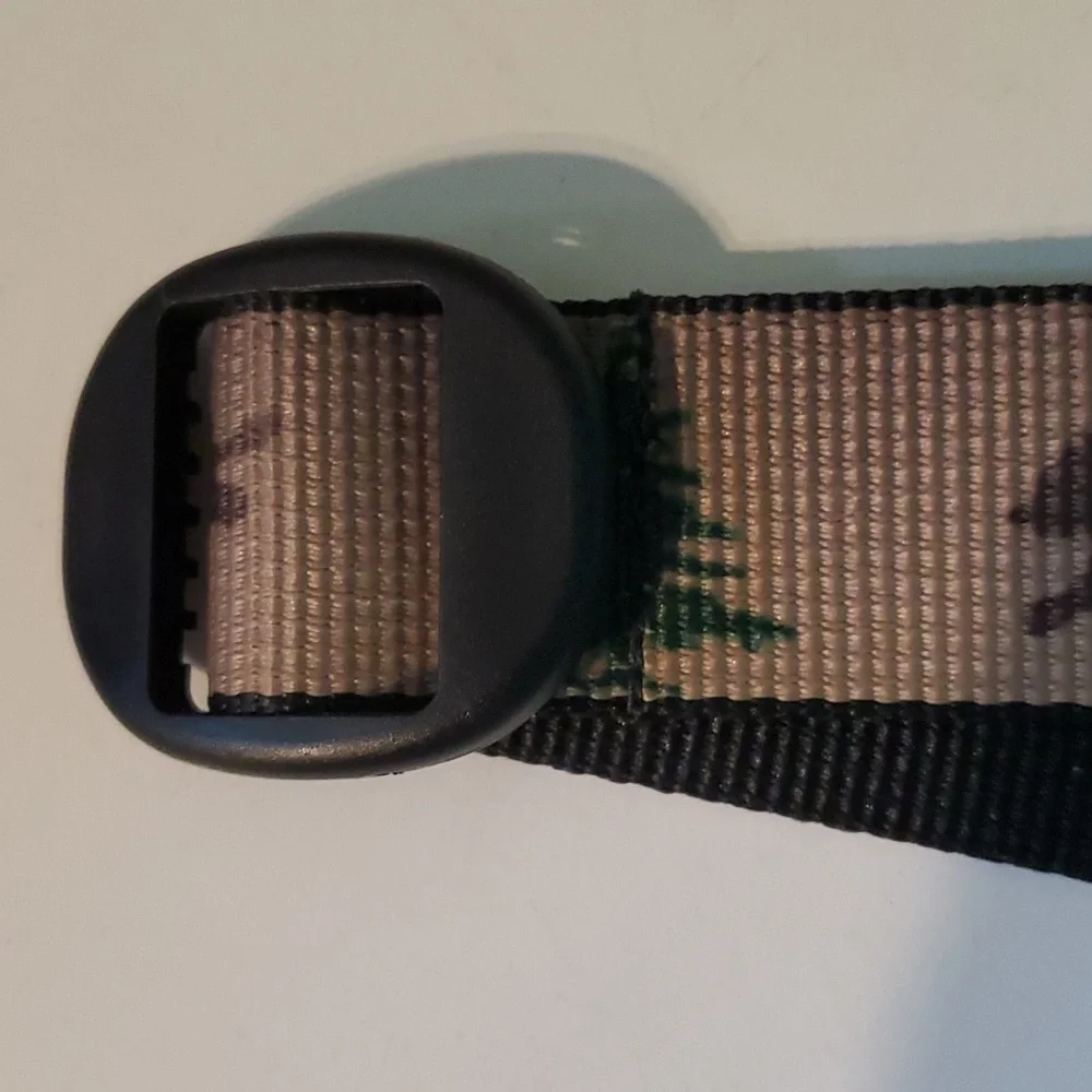 New Woolrich boy's M woodland (moose, bear, tree) belt